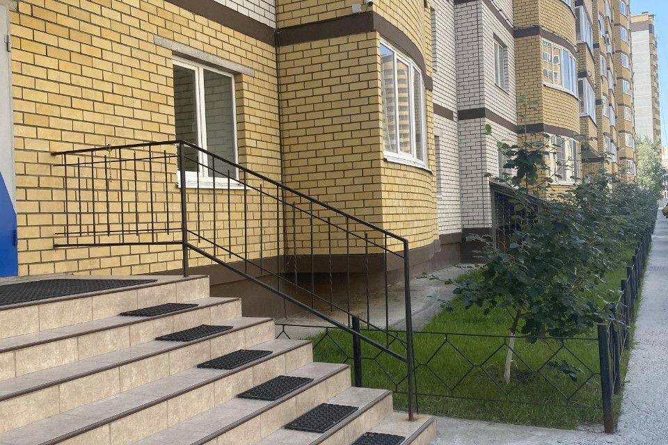 Купить 1-комнатную квартиру 52,7 м² по адресу Воронеж, улица Козо-Полянского, 1 