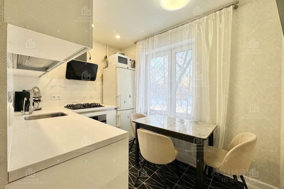 Продаётся 2-комнатная квартира, 44.5 м²