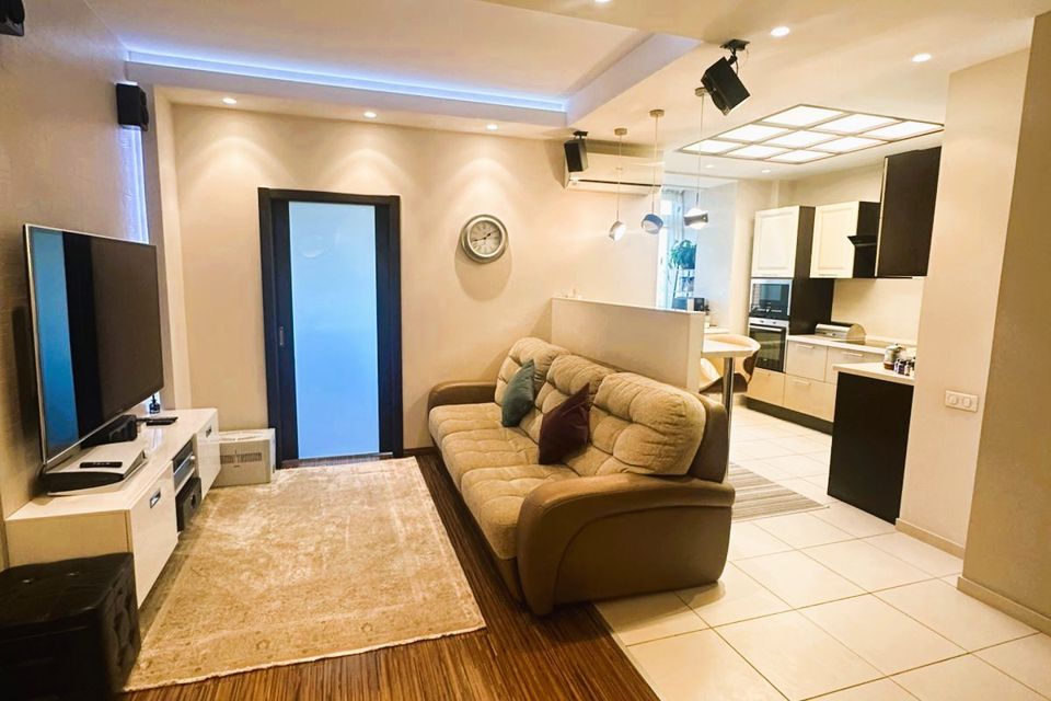 Продаётся 4-комнатная квартира, 120.2 м²