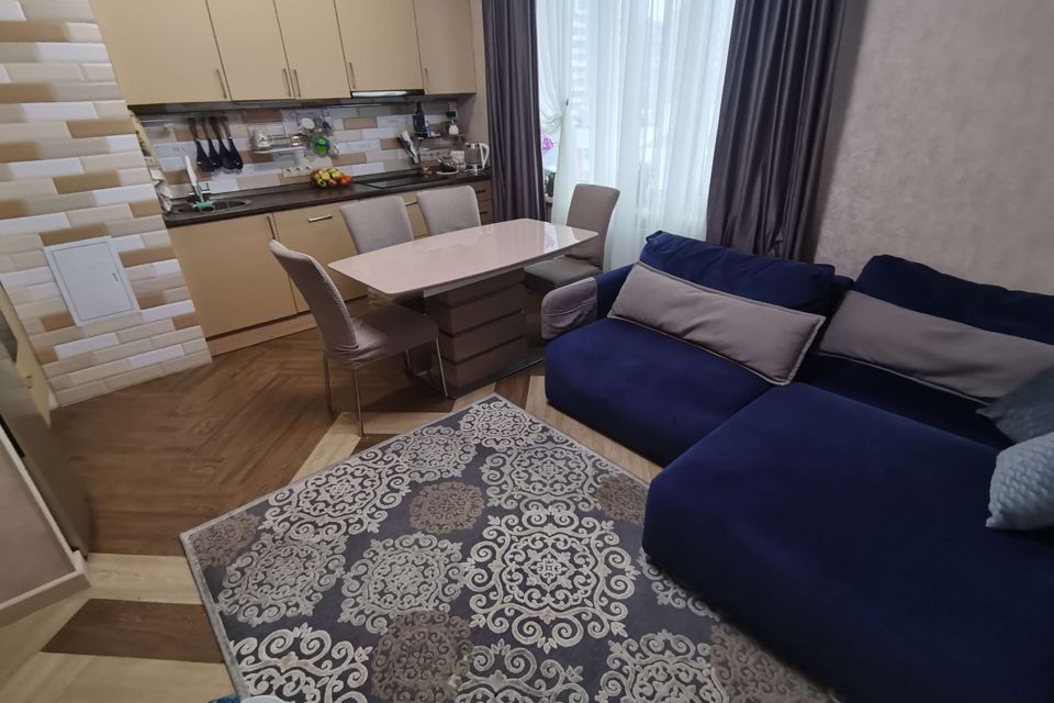 Продаётся 2-комнатная квартира, 60.2 м²