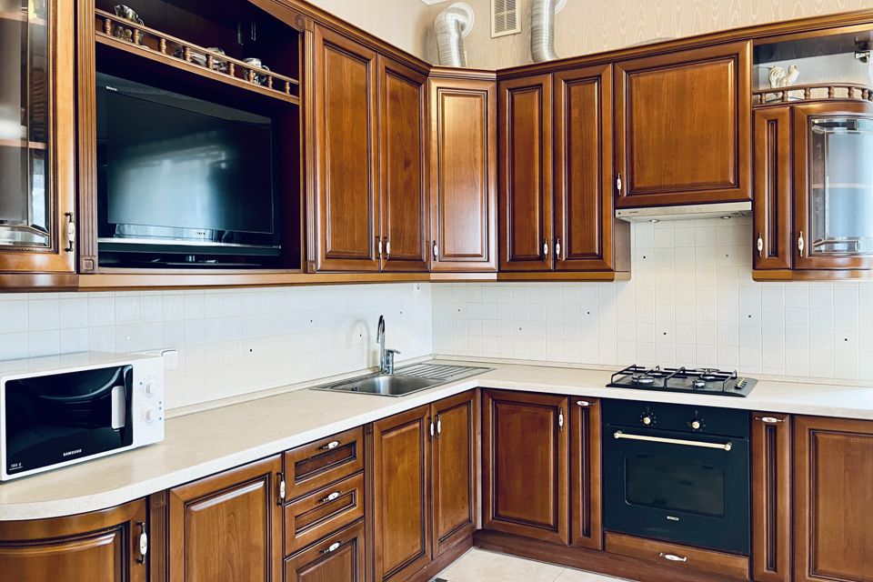 Продаётся 2-этажный дом, 271 м²