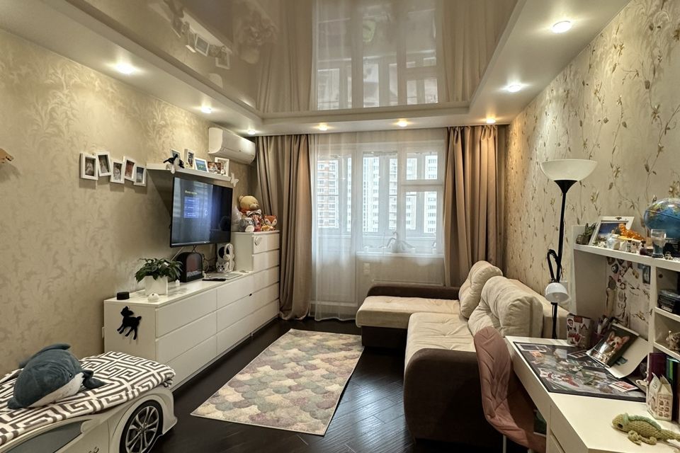 Продаётся 1-комнатная квартира, 37.3 м²