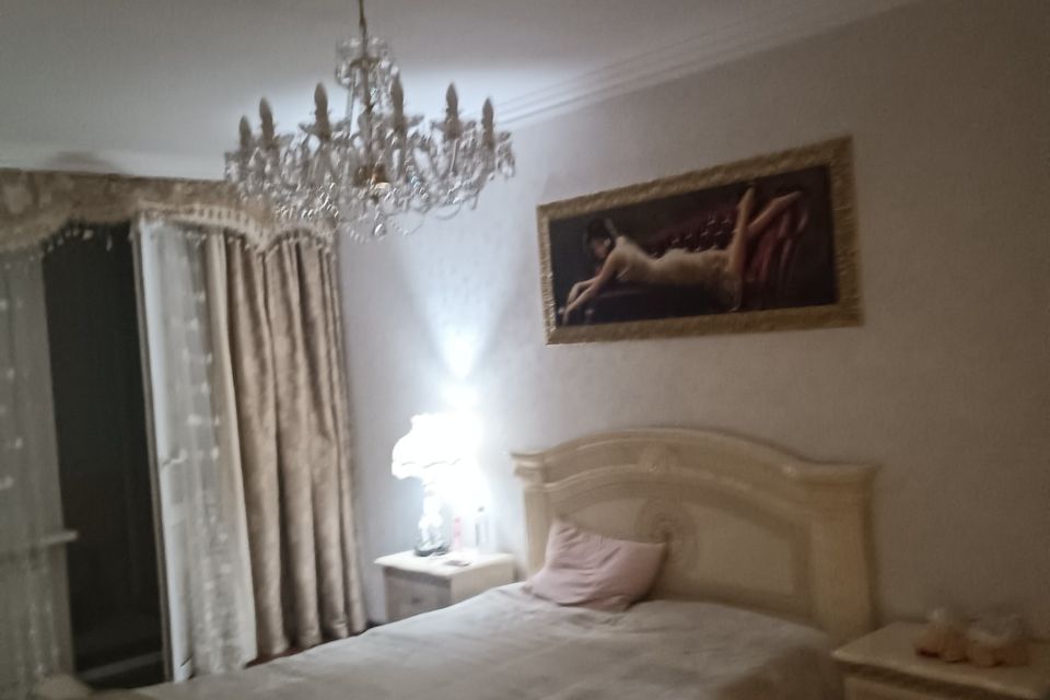 Продаётся 3-комнатная квартира, 103.7 м²