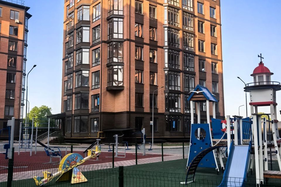 Продаётся 3-комнатная квартира, 65.8 м²