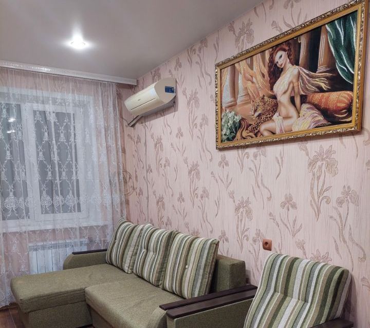 Сдаётся 2-комнатная квартира, 56 м²