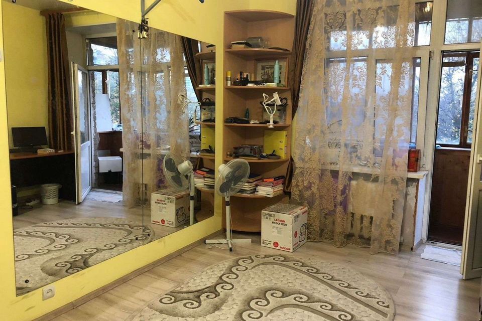 Продаётся 1-комнатная квартира, 36 м²