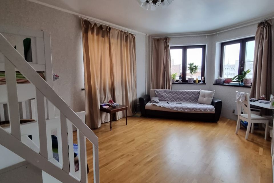 Продаётся 1-комнатная квартира, 45.5 м²