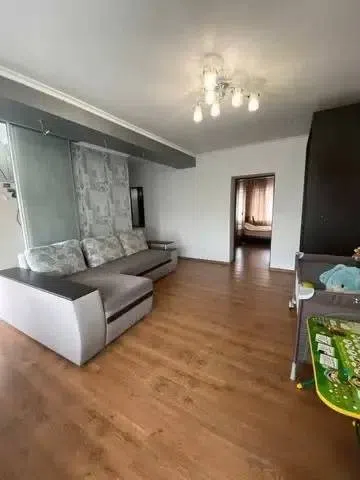 Продаётся 2-комнатная квартира, 4 м²