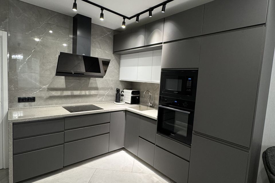 Продаётся 4-комнатная квартира, 107.4 м²