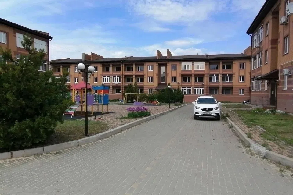 Продаётся 1-комнатная квартира, 51 м²