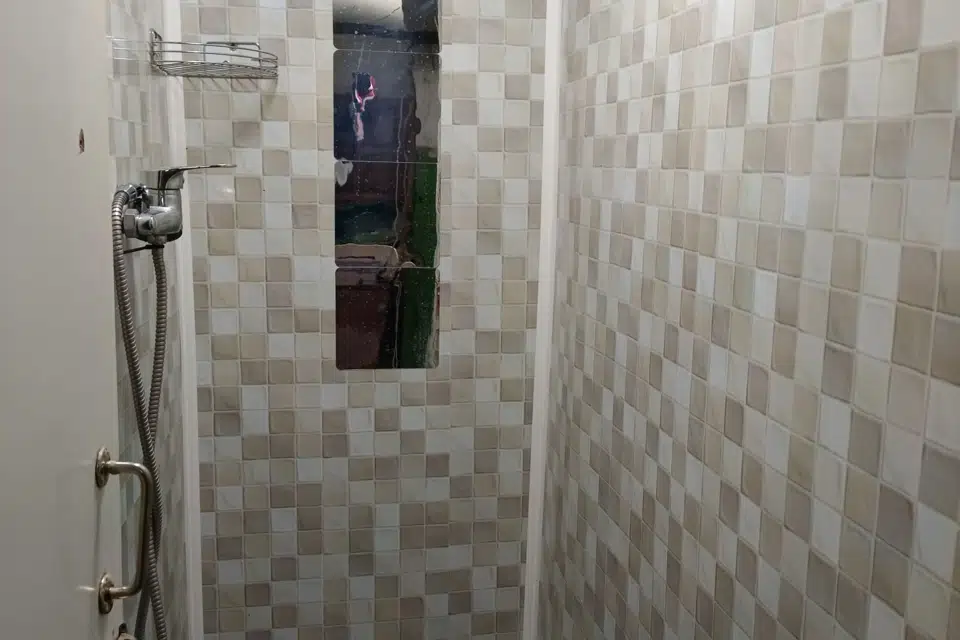 Продаётся комната в 4-комн. квартире, 18 м²