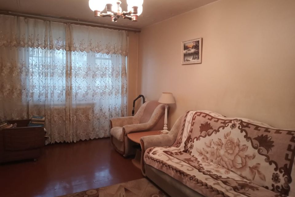 Продаётся 3-комнатная квартира, 55.5 м²