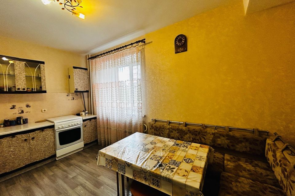 Продаётся 2-комнатная квартира, 64 м²