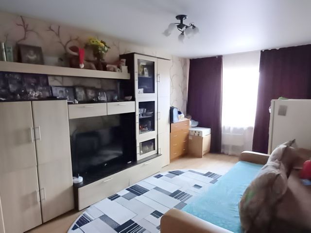 Продаётся 3-комнатная квартира, 60.8 м²