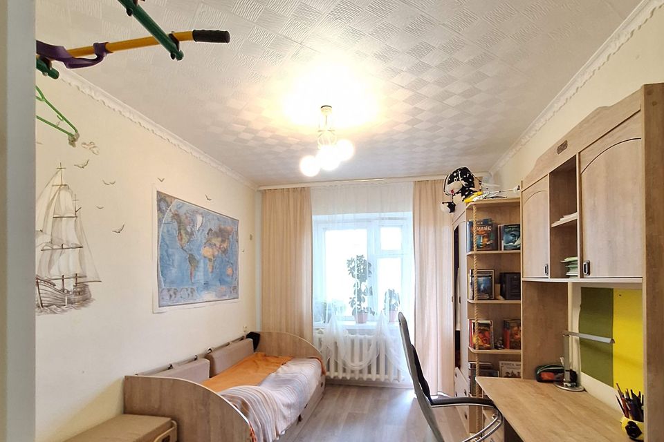 Продаётся 3-комнатная квартира, 67.9 м²