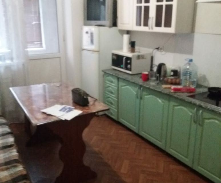 Сдаётся 1-комнатная квартира, 37 м²
