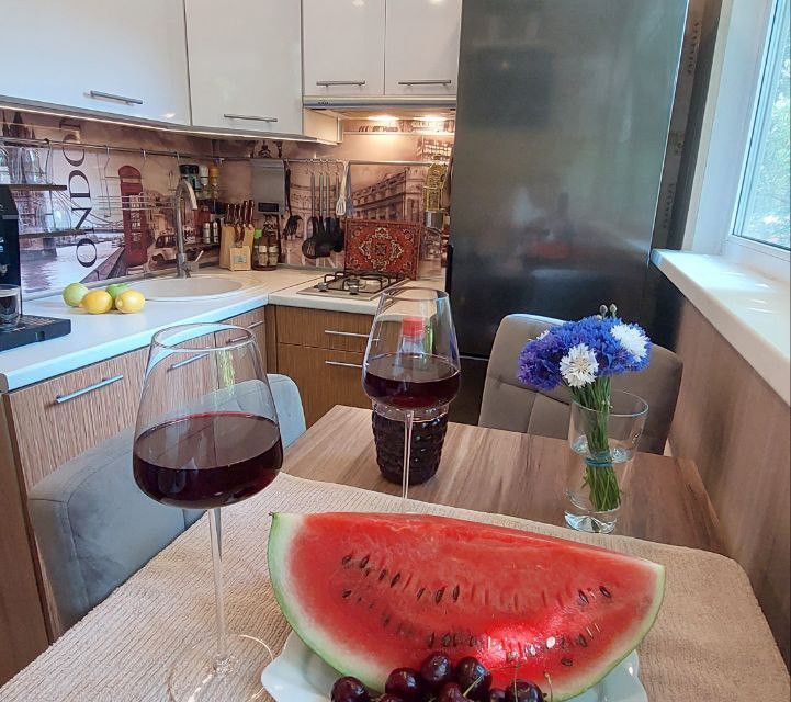 Продаётся 2-комнатная квартира, 43.8 м²