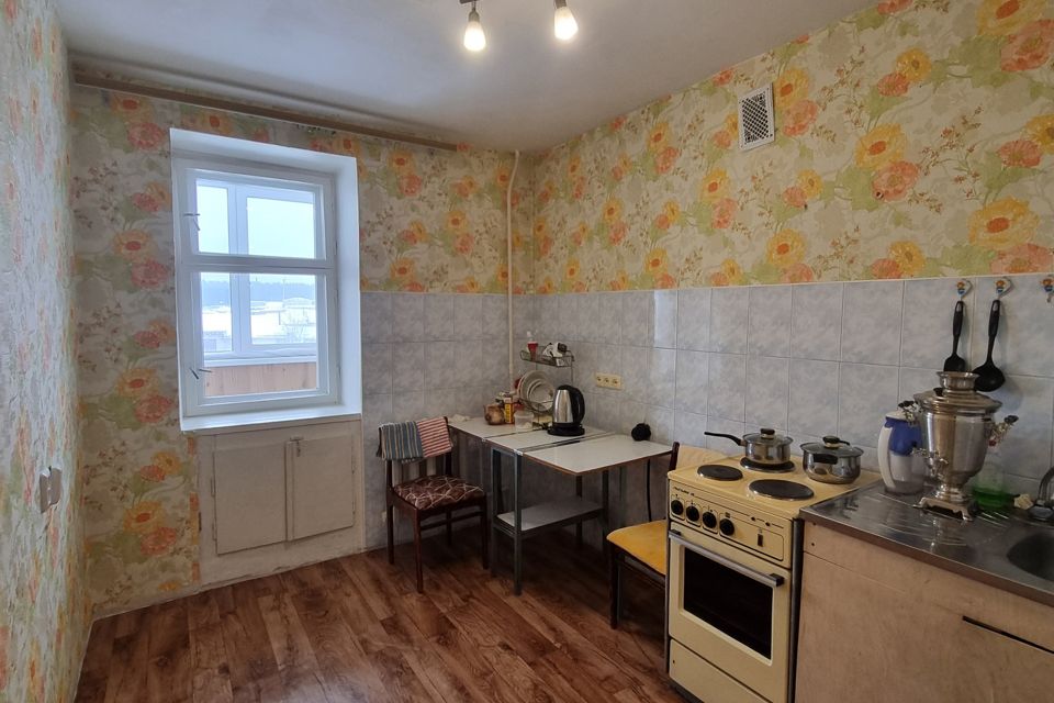 Продаётся 3-комнатная квартира, 58.2 м²