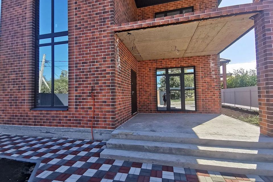 Продаётся 2-этажный дом, 137 м²