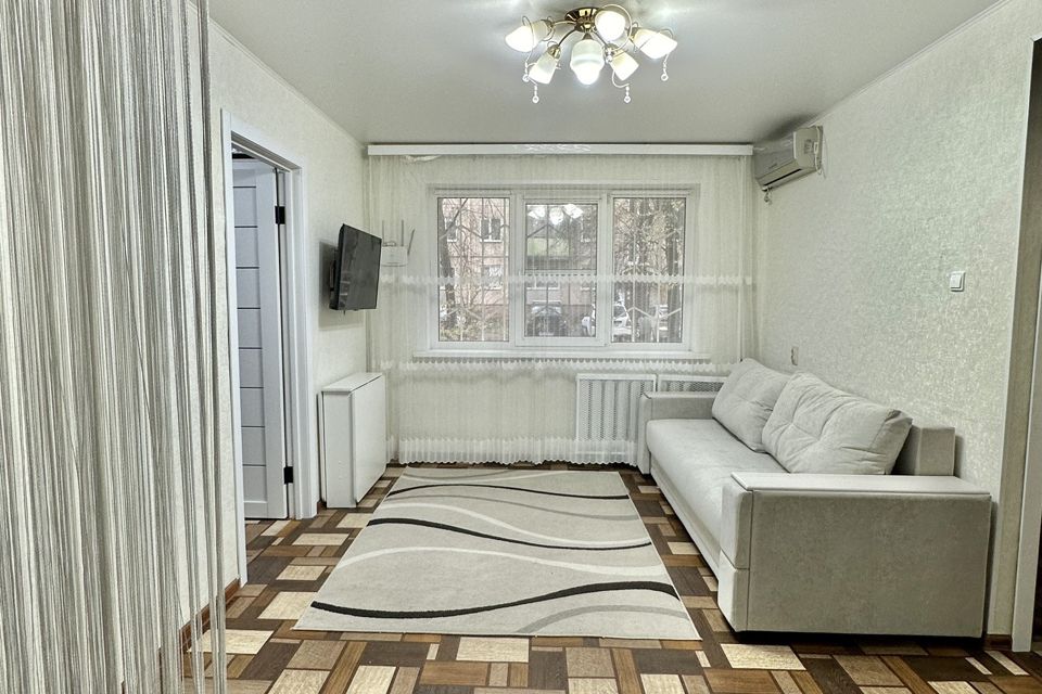 Продаётся 2-комнатная квартира, 45.6 м²