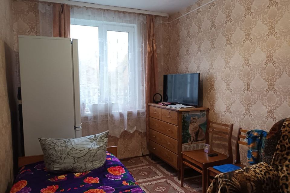 Продаётся 3-комнатная квартира, 49.6 м²