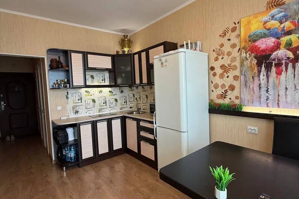 Продаётся 3-комнатная квартира, 65.9 м²