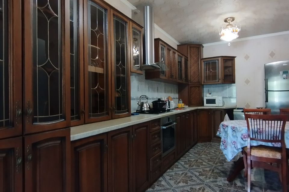 Продаётся 2-комнатная квартира, 76 м²