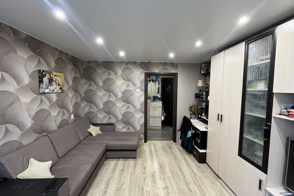 Продаётся 3-комнатная квартира, 57.8 м²