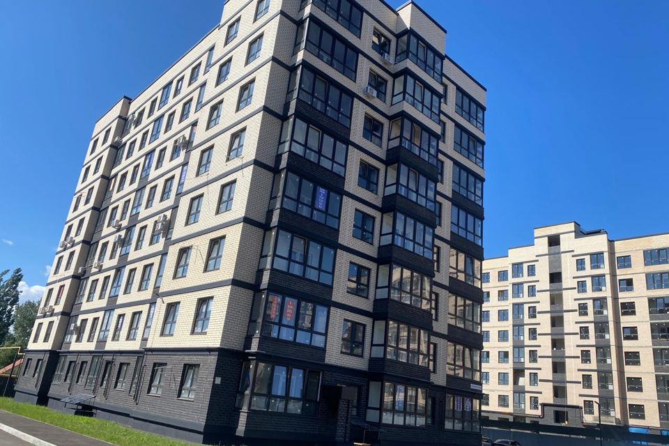 Продаётся 1-комнатная квартира, 42 м²