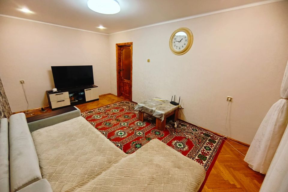 Продаётся 4-комнатная квартира, 70 м²