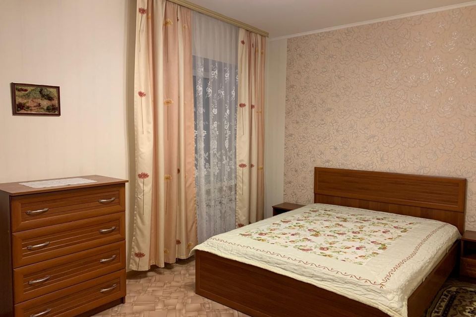 Сдаётся 2-комнатная квартира, 62 м²