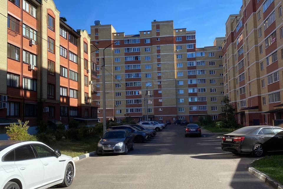 Продаётся 1-комнатная квартира, 38.7 м²