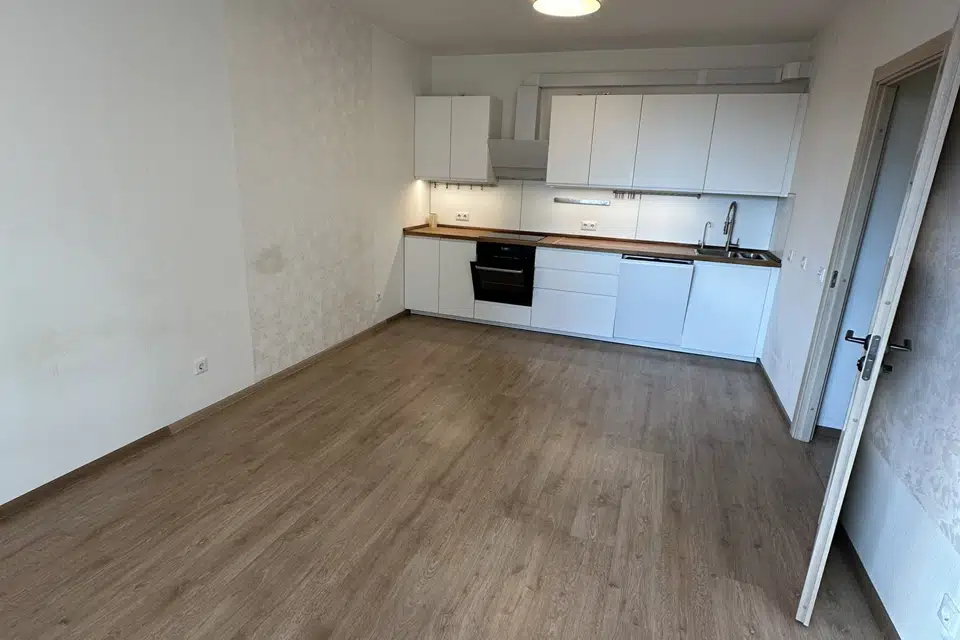 Продаётся 2-комнатная квартира, 63.6 м²