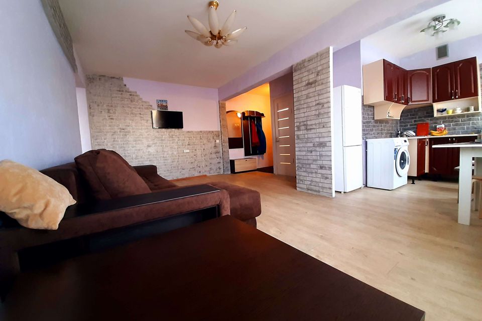 Продаётся 3-комнатная квартира, 58 м²