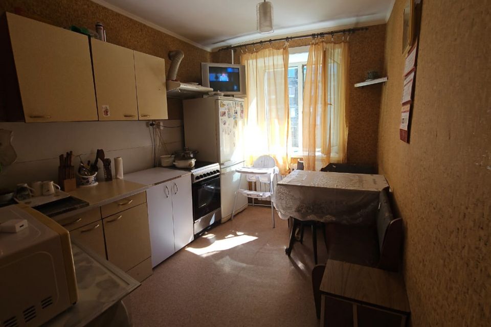 Продаётся 3-комнатная квартира, 63 м²