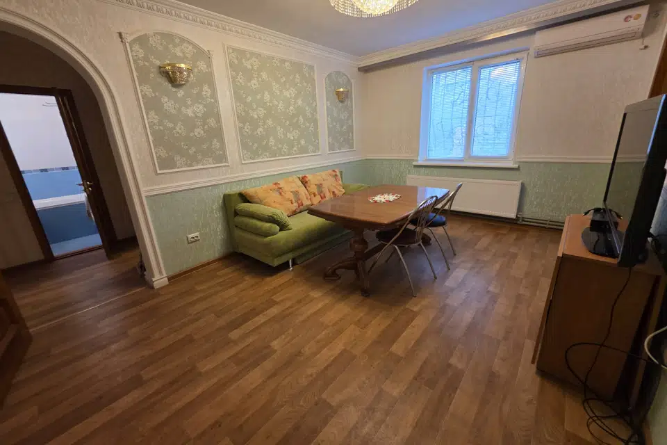 Продаётся 4-комнатная квартира, 83 м²