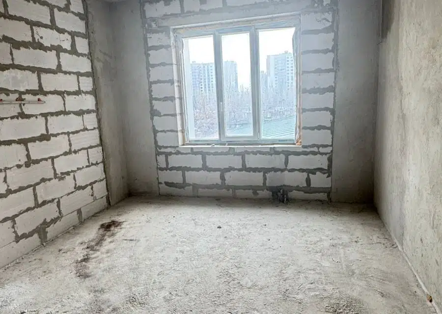 Продаётся 2-комнатная квартира, 75.8 м²