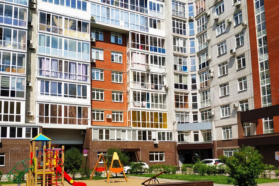 Продаётся 3-комнатная квартира, 82.1 м²