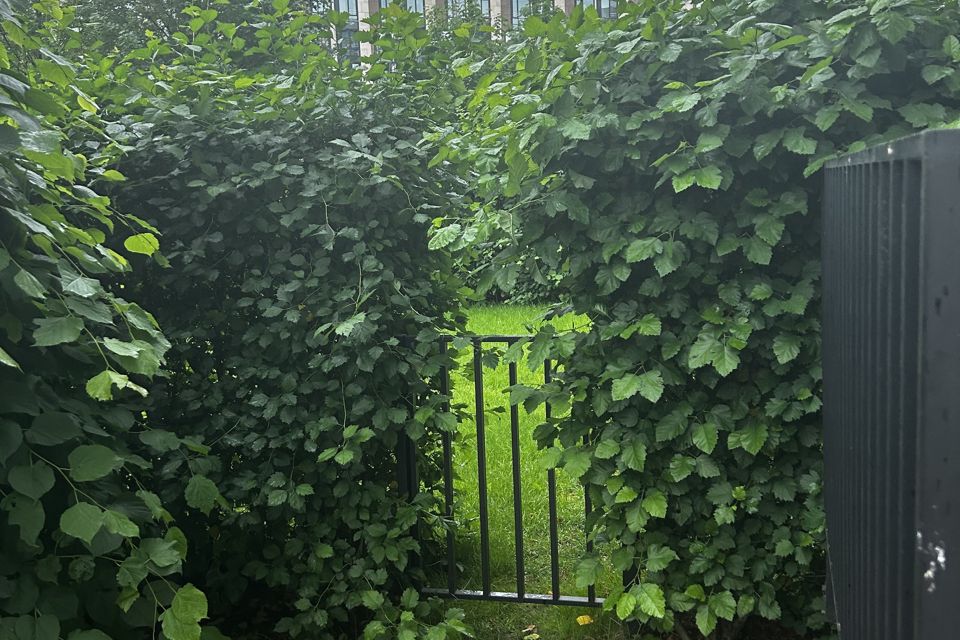 Продаётся 4-комнатная квартира, 157 м²