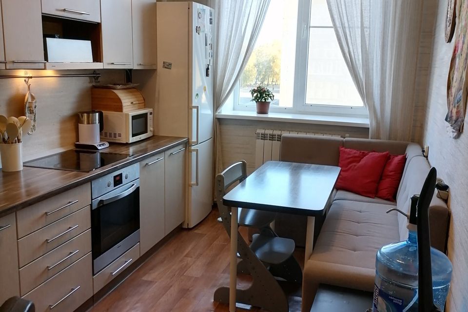 Продаётся 1-комнатная квартира, 44.2 м²