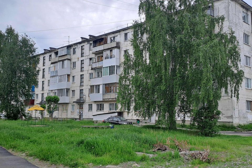 Продаётся 3-комнатная квартира, 58.9 м²