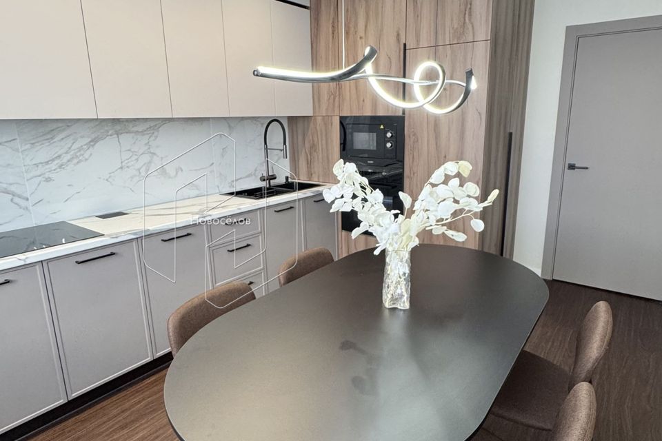 Продаётся 2-комнатная квартира, 54.8 м²