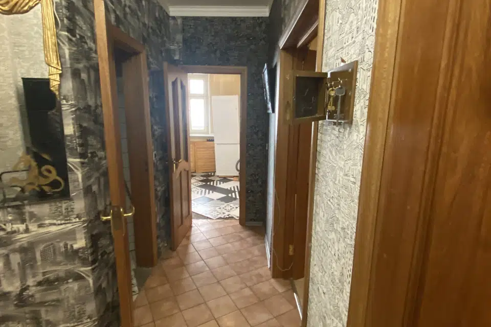 Продаётся 3-комнатная квартира, 104.6 м²