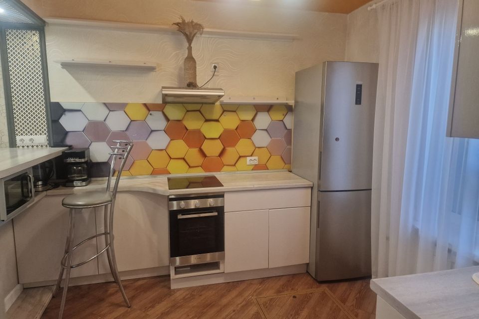 Продаётся 3-комнатная квартира, 60 м²