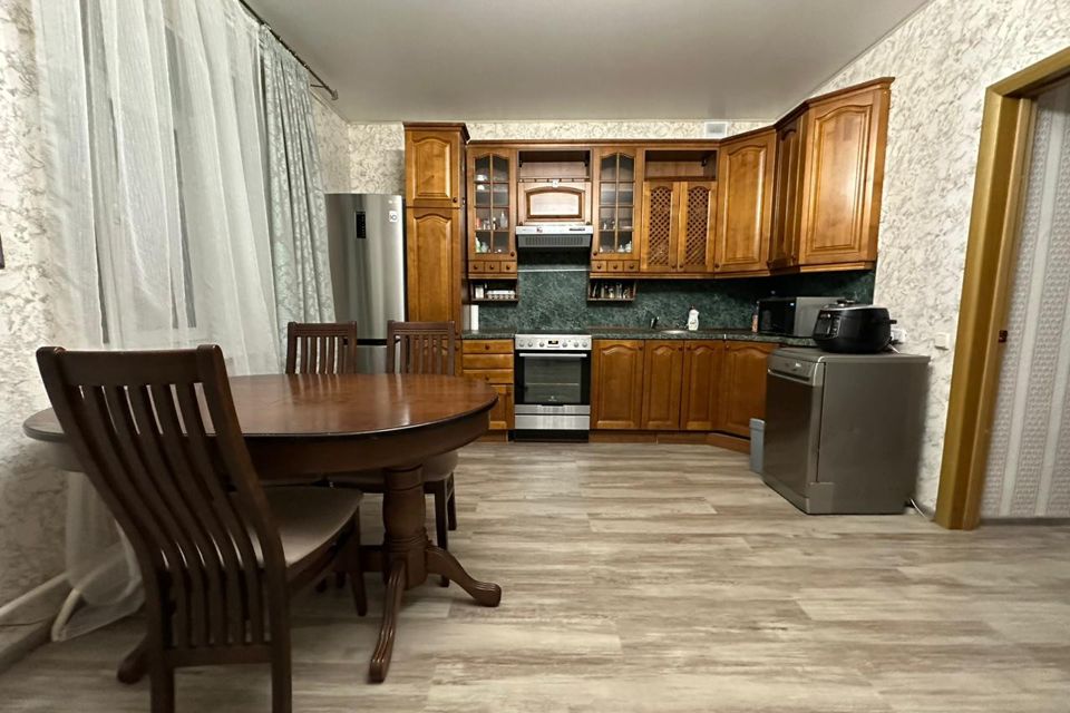 Продаётся 2-комнатная квартира, 66 м²