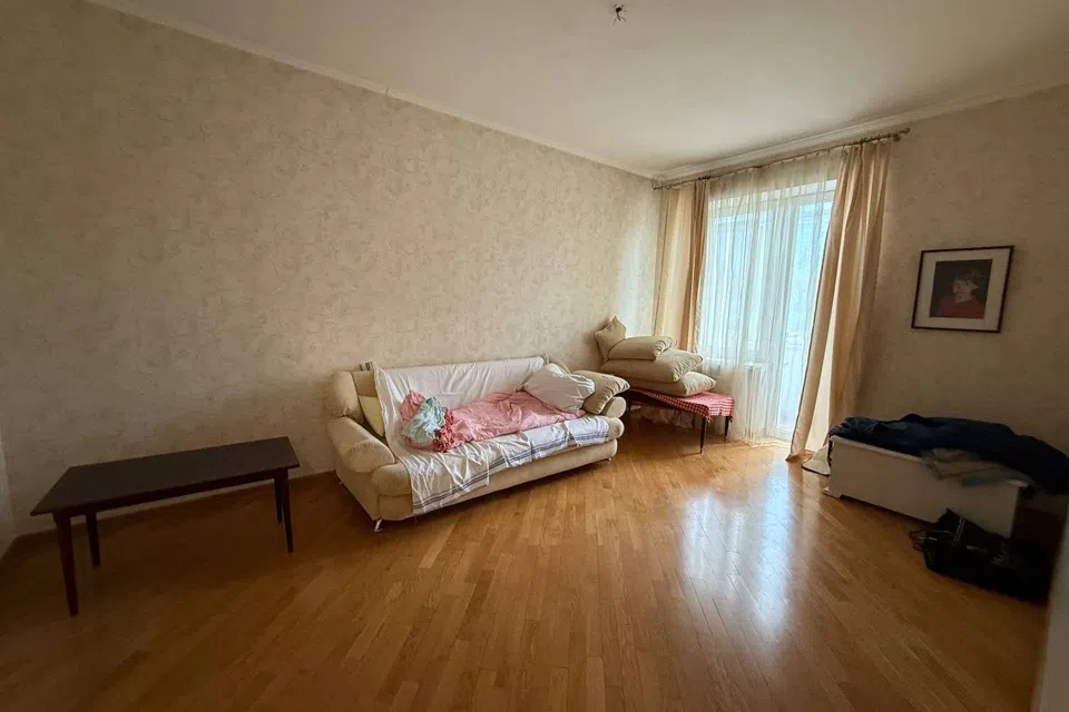 Продаётся 4-комнатная квартира, 150 м²