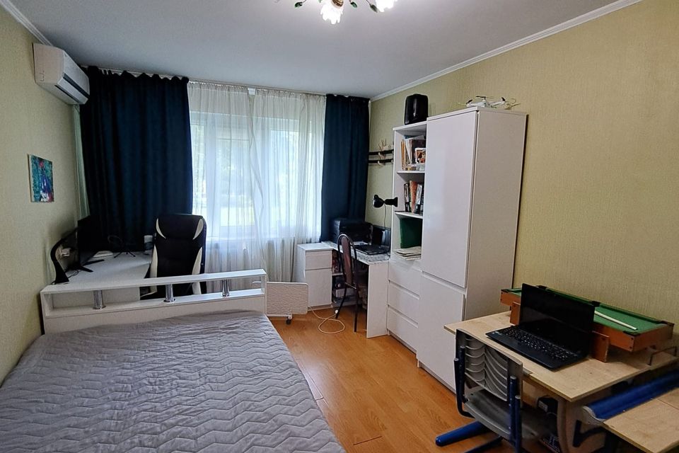 Продаётся 3-комнатная квартира, 61.6 м²