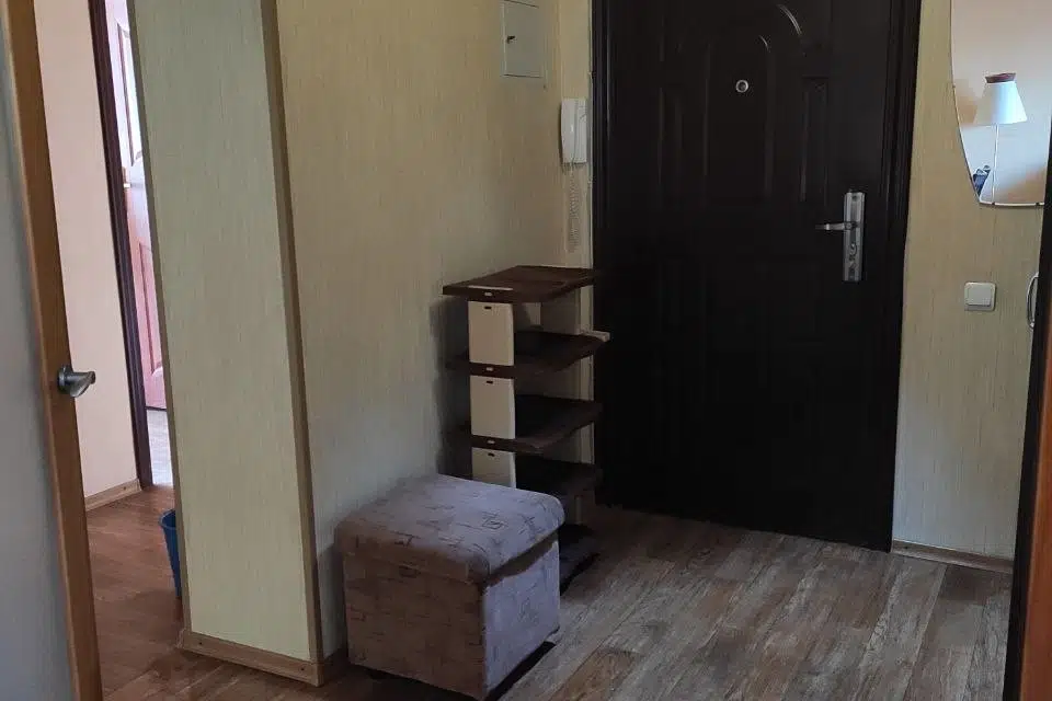 Продаётся 4-комнатная квартира, 92.6 м²