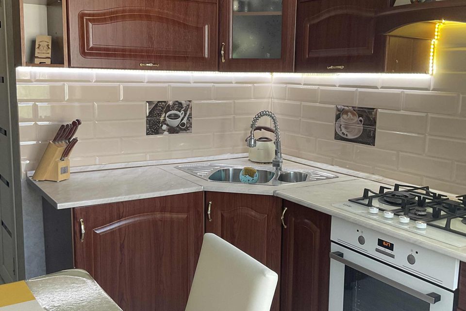 Продаётся 3-комнатная квартира, 65.8 м²