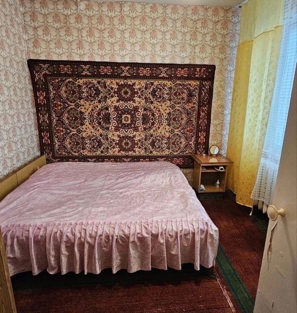 Продаётся 4-комнатная квартира, 61 м²